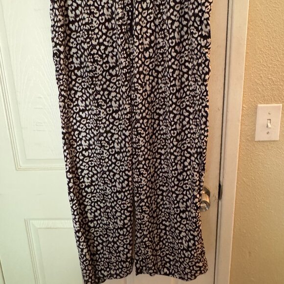 Banana Republic leopard print loose fit pants - Picture 2 of 5